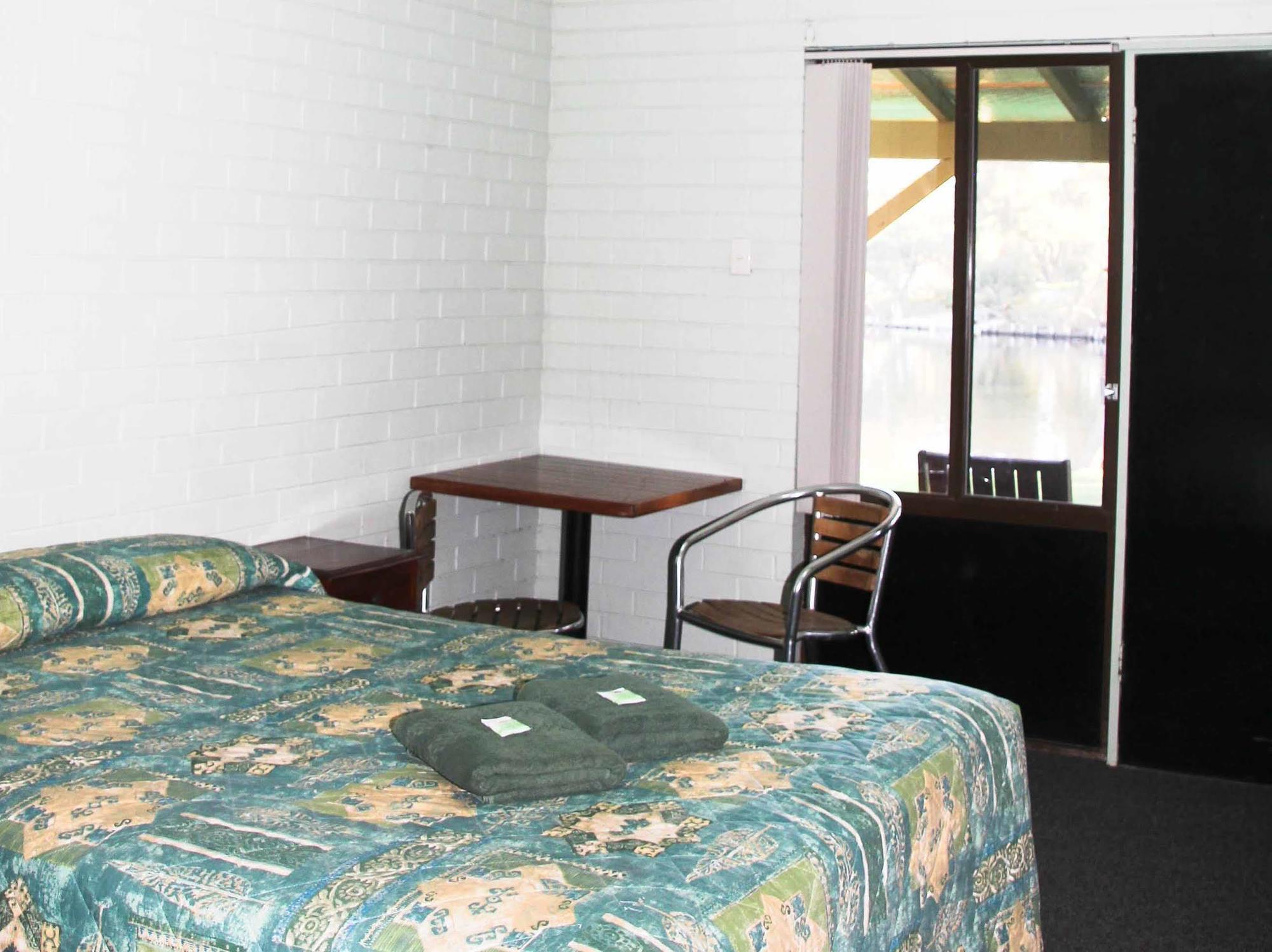 Ravenswood Hotel Εξωτερικό φωτογραφία